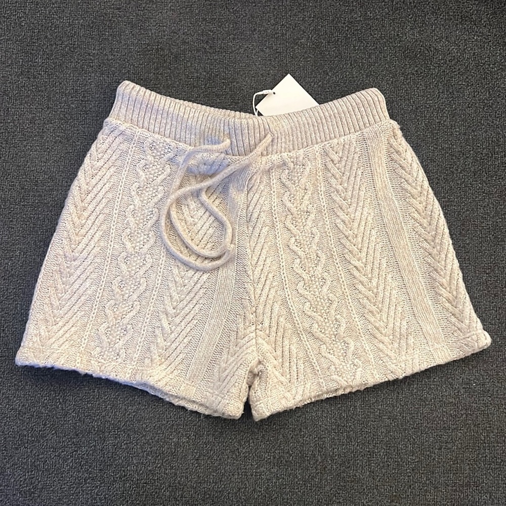 NWT Zara Cable Knit Drawstring Shorts ❄️ Oatmeal/ Beige Color // Size Small